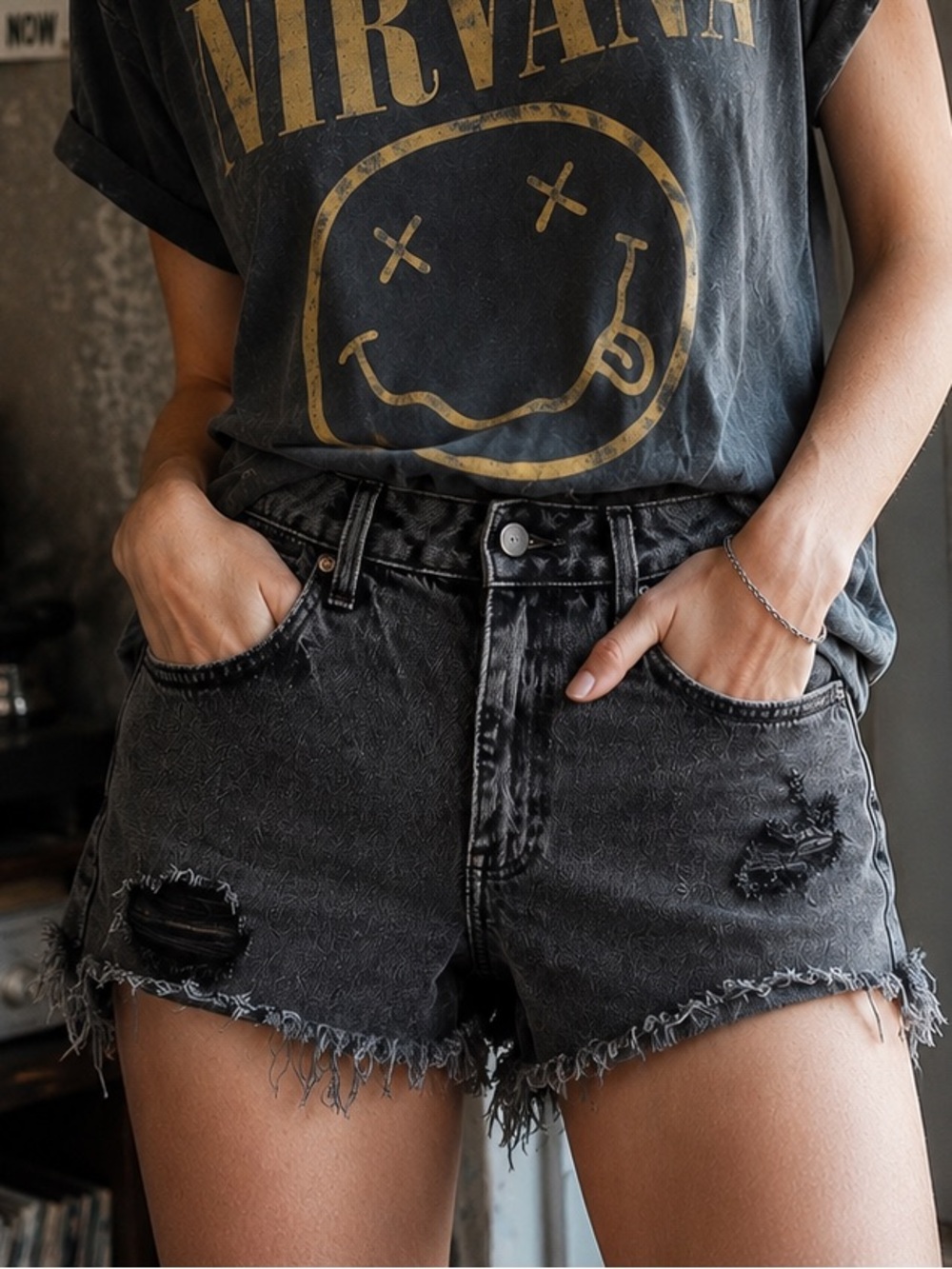 Wrangler Sz 4 Black Distressed Jean Shorts Indie Sleaze Grunge Frayed Hem